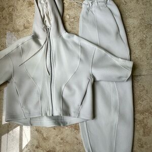 Lululemon Scuba Set